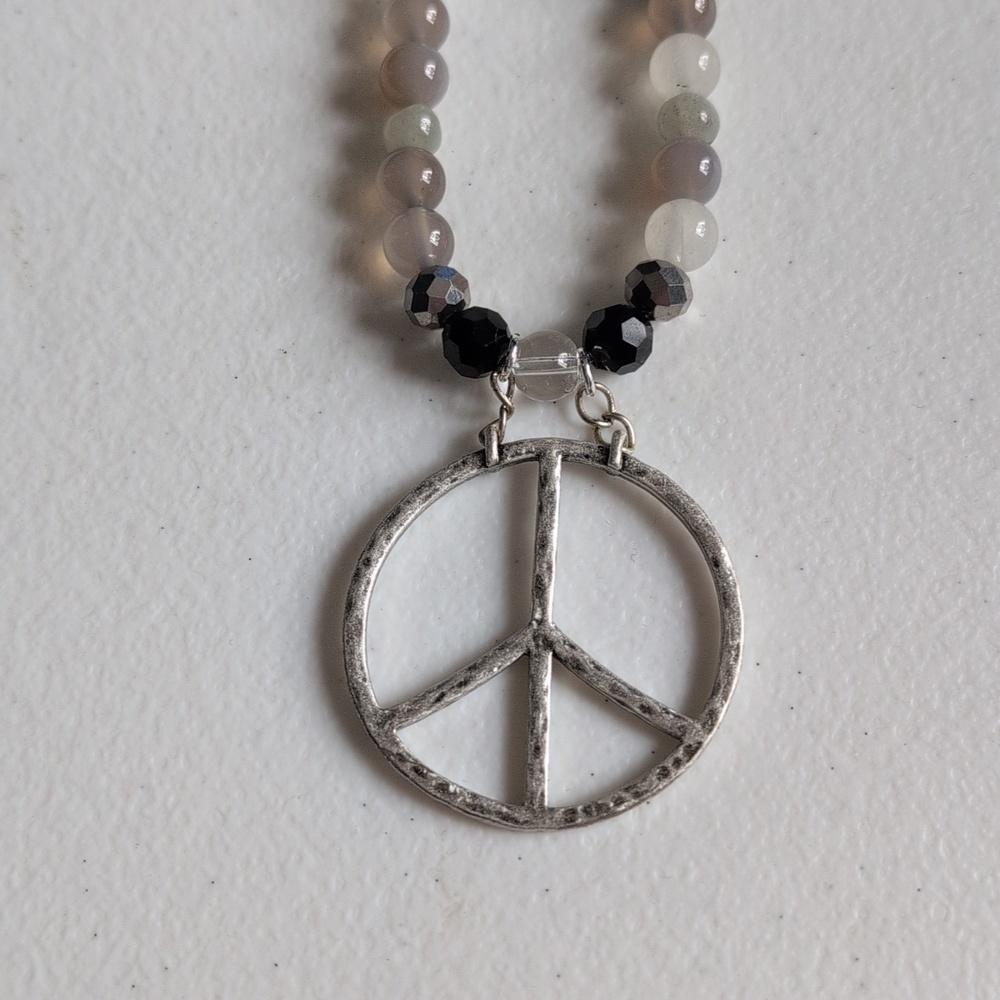 Peace Sign Beaded Necklace - Agate And Labdorite - Picture 2 of 4